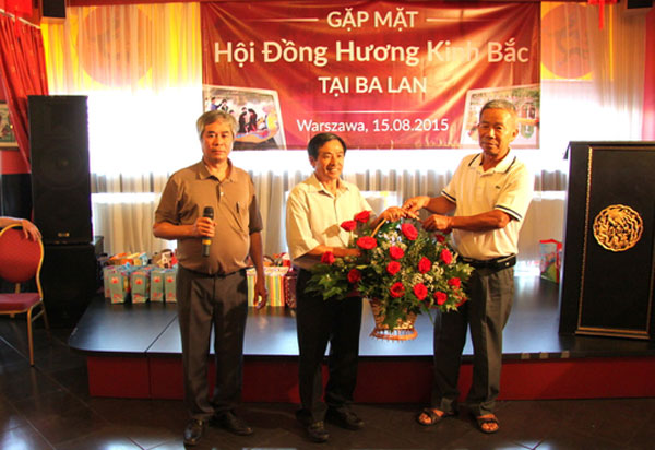 Kinh Bac Fellow-Countrymen Association meet in Poland
